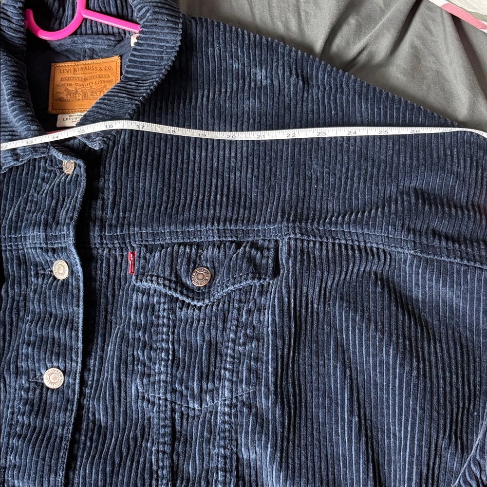 Levi's Dark Blue Corduroy Cropped Jacket - Picture 10 of 10